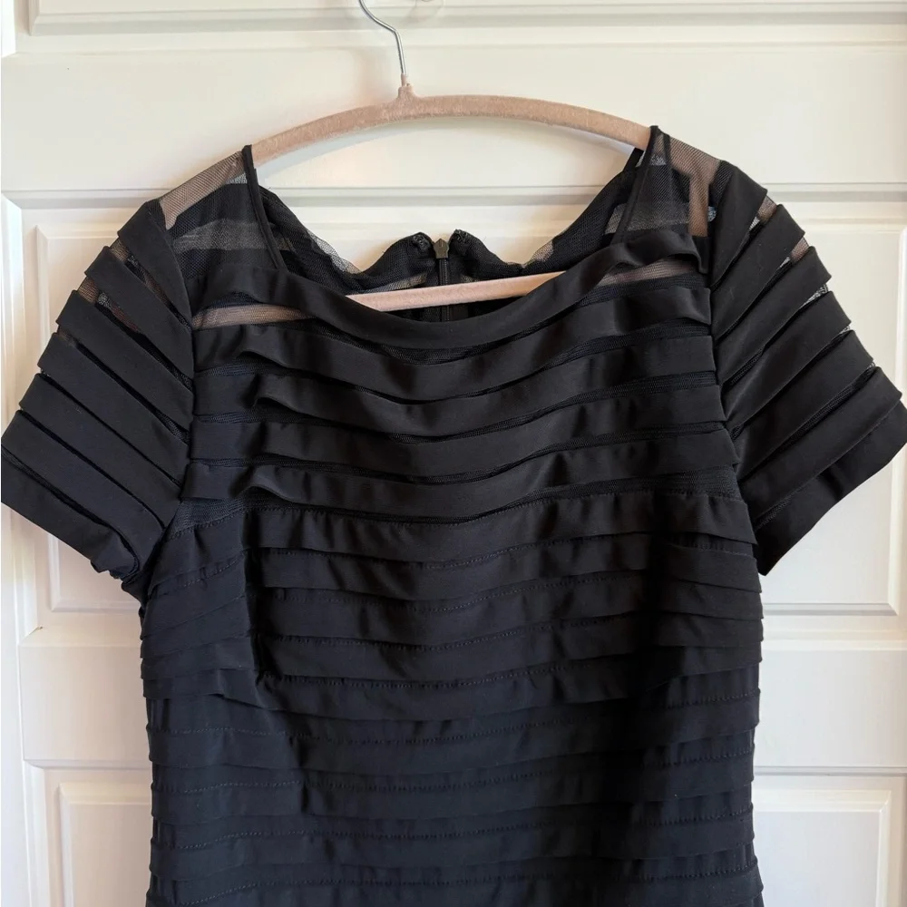 Adrianna Papell Black Textured Midi Dress Beautiful sheer lined size 10 - Picture 2 of 7
